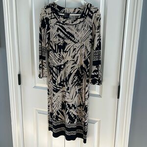 Mercer and Madison size 6 palm print lightweight dress